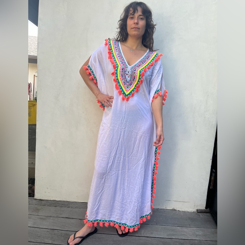 Long cotton kaftan with embroidery detail.